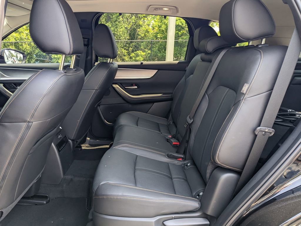 Certified 2025 MAZDA CX-70 Plug-In Hybrid w/ Premium Pkg image 16