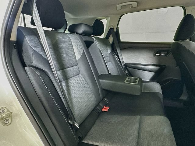 Used 2023 Nissan Rogue SV FWD image 26