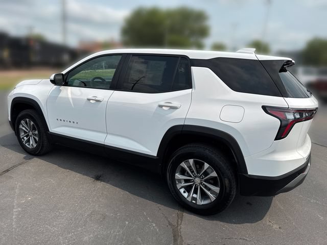 Used 2025 Chevrolet Equinox LT AWD/4WD image 3