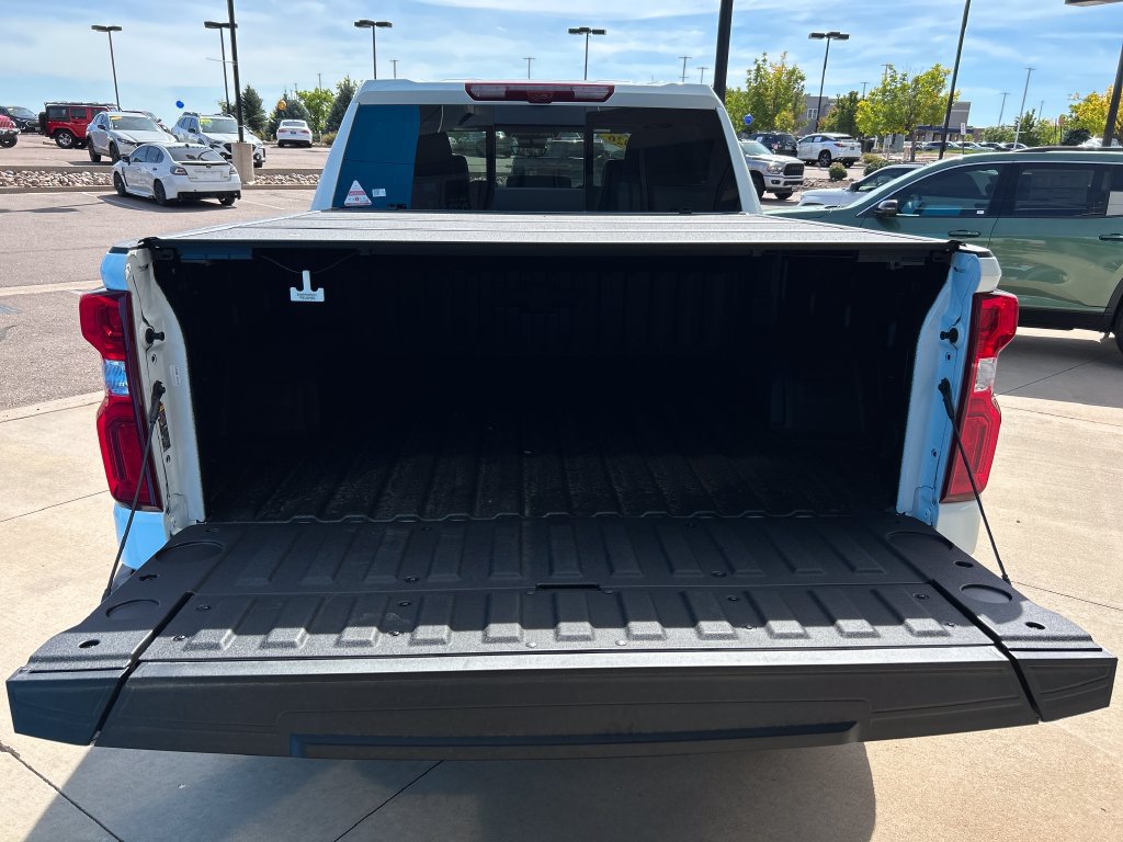 New 2026 Chevrolet Silverado 1500 ZR2 w/ LPO, Dark Essentials Package AWD/4WD image 5