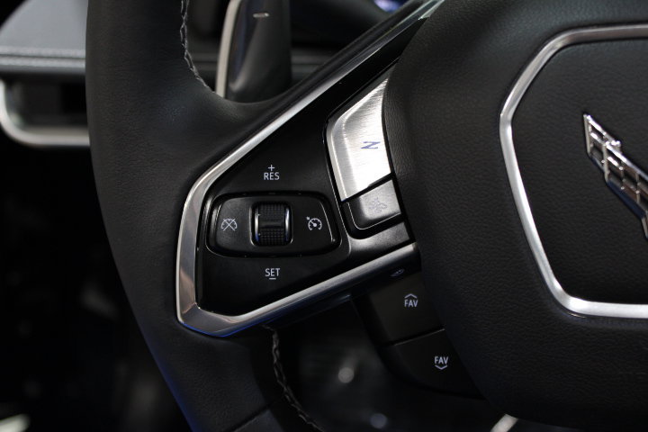 Used 2024 Chevrolet Corvette Stingray Preferred Conv w/ Z51 Performance Package RWD image 37