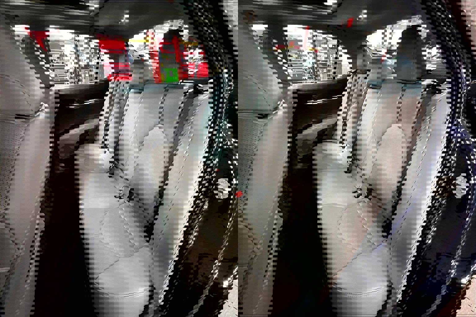 Used 2022 Toyota Camry XSE image 25