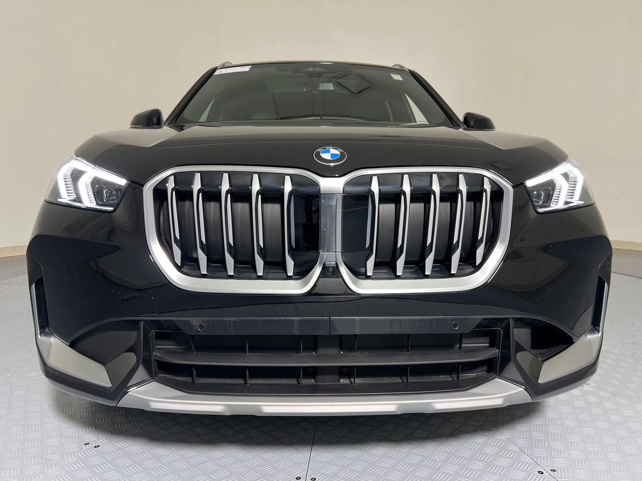 Used 2025 BMW X1 xDrive28i w/ Technology Package image 6