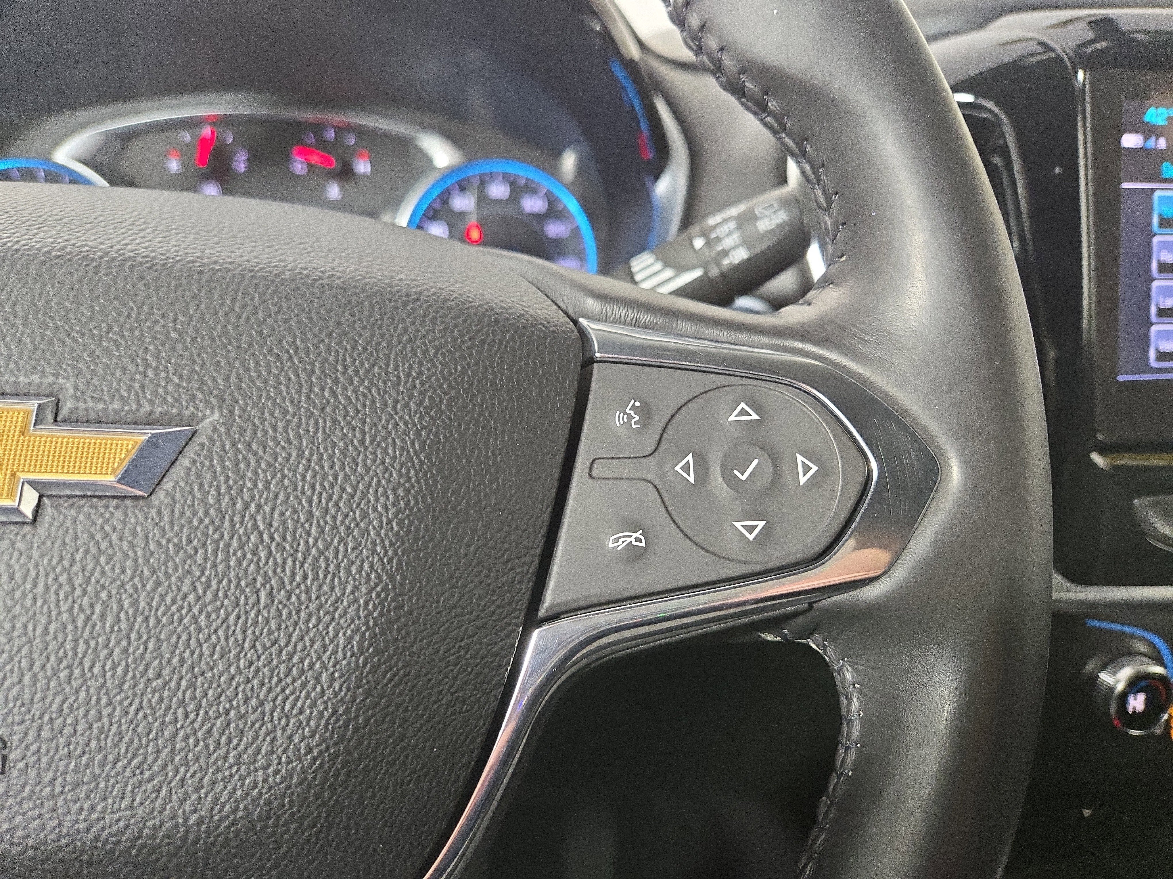 Used 2019 Chevrolet Traverse LT w/ LPO, Floor Liner Package image 18