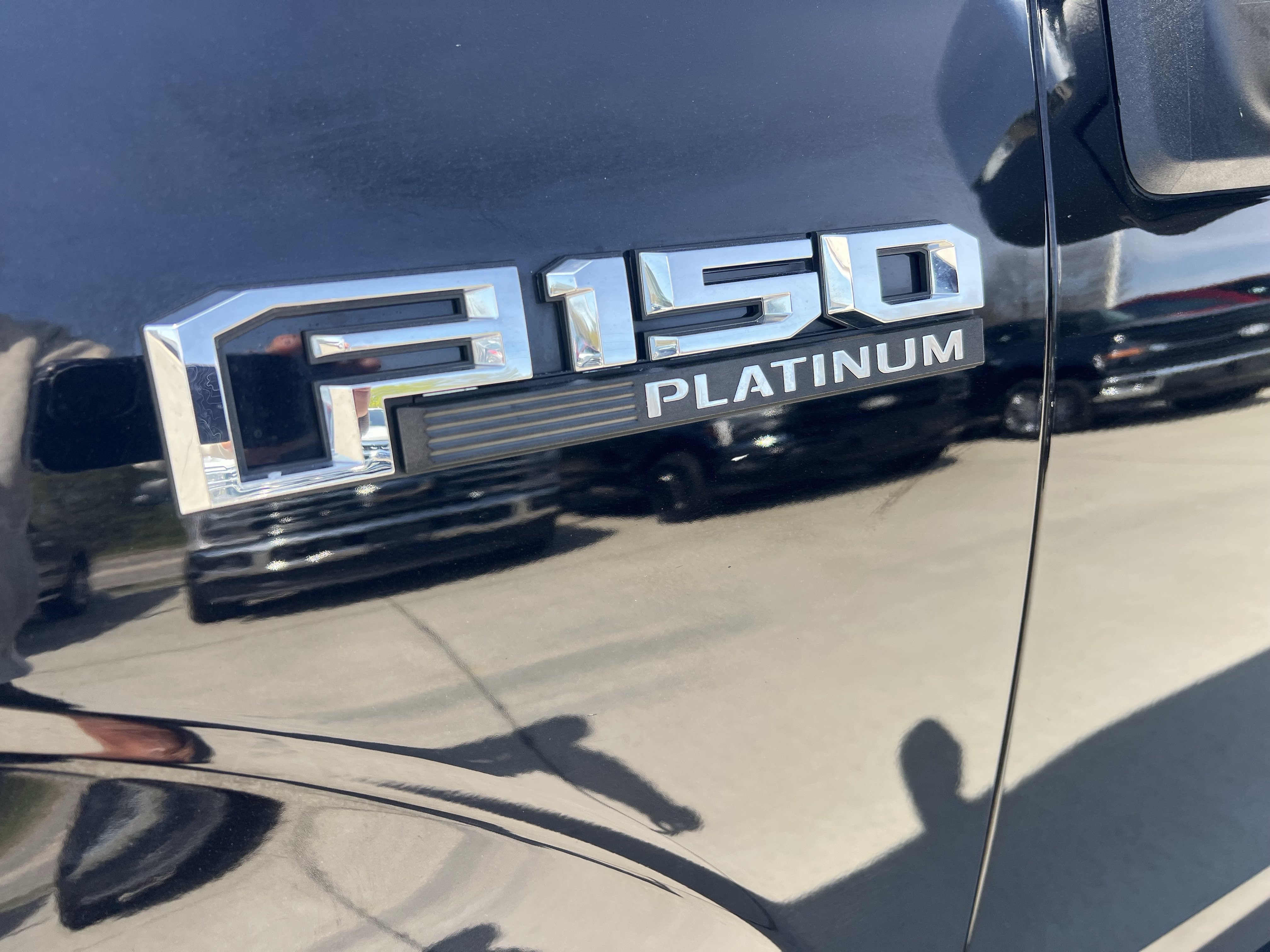 Used 2020 Ford F150 Platinum AWD/4WD image 3