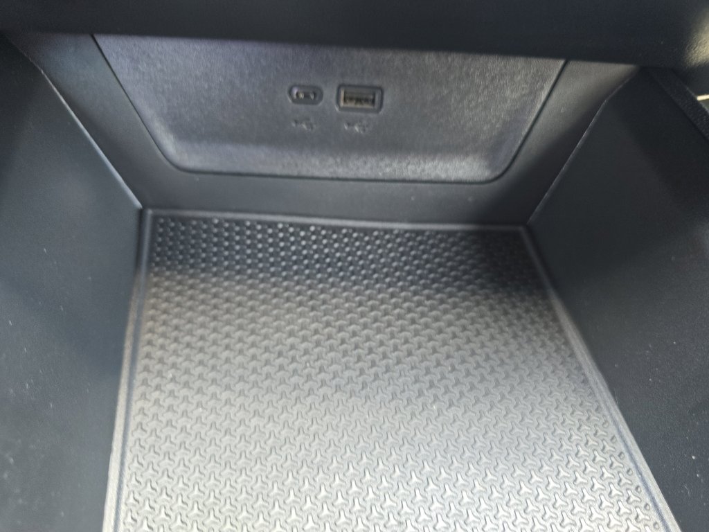 New 2026 Chevrolet Equinox LT w/ Safety and Technology Package FWD image 27