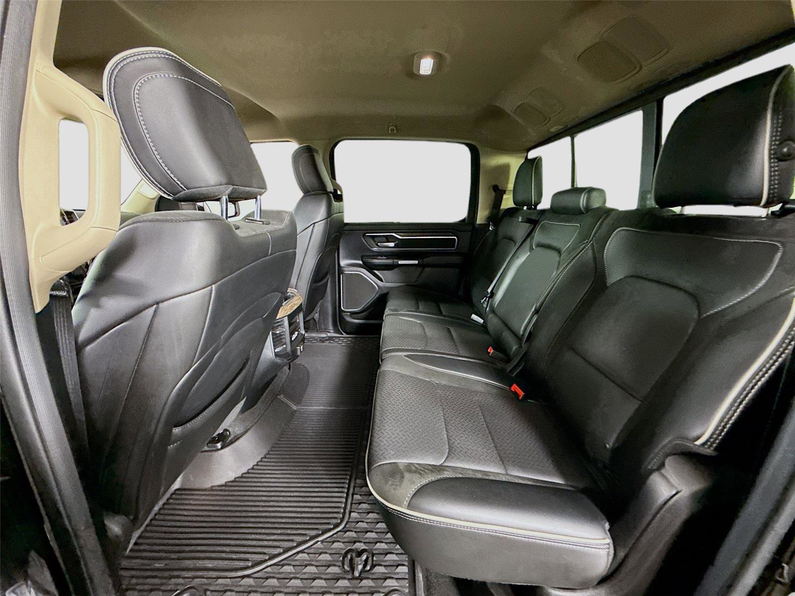 Used 2019 RAM 1500 Laramie image 17