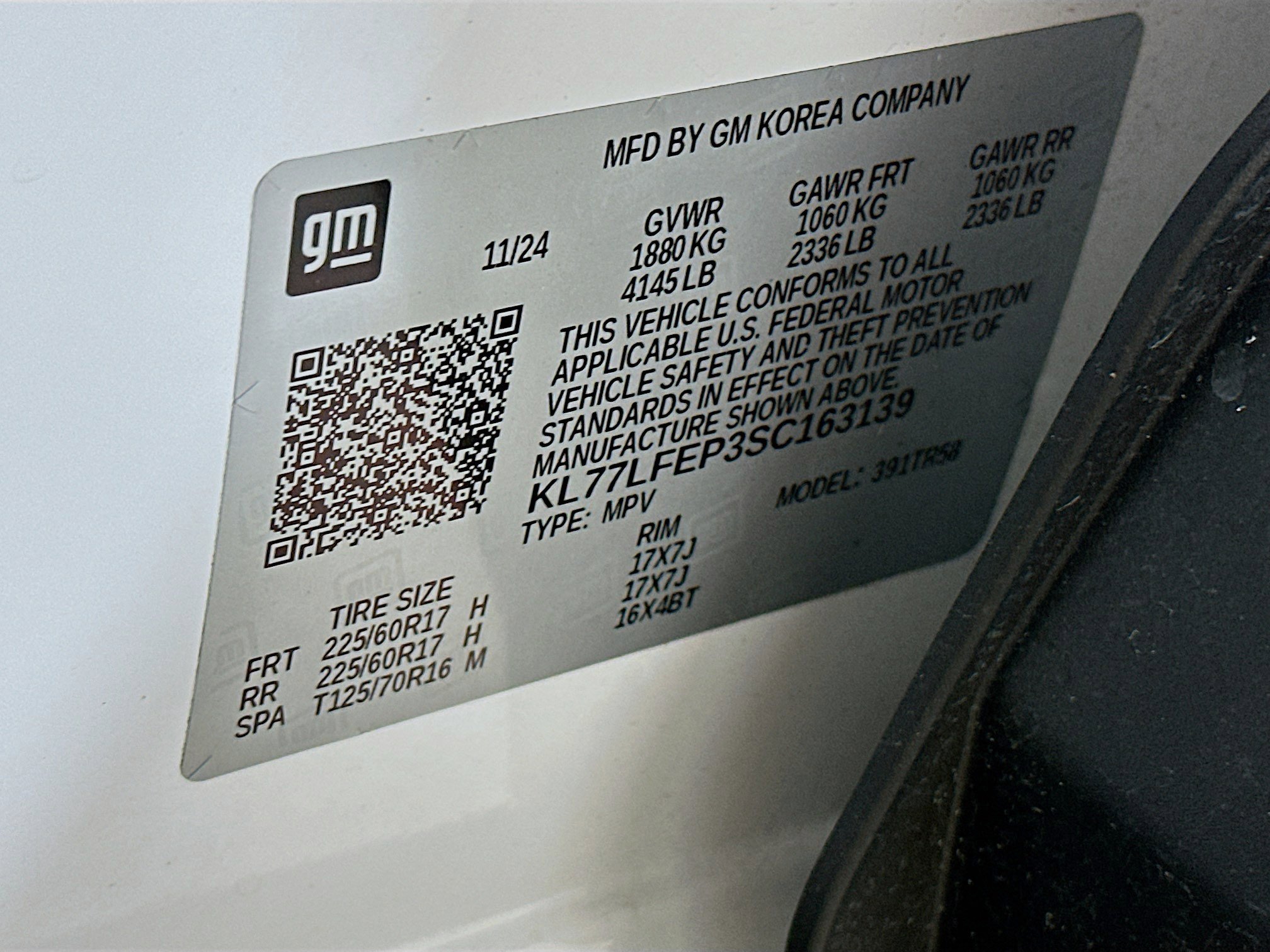 Used 2025 Chevrolet Trax LS FWD image 12