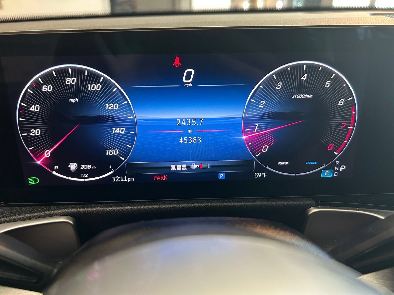 Used 2025 Mercedes-Benz GLB 250 image 41