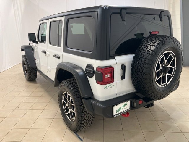 Used 2024 Jeep Wrangler Unlimited Rubicon w/ Technology Group image 3