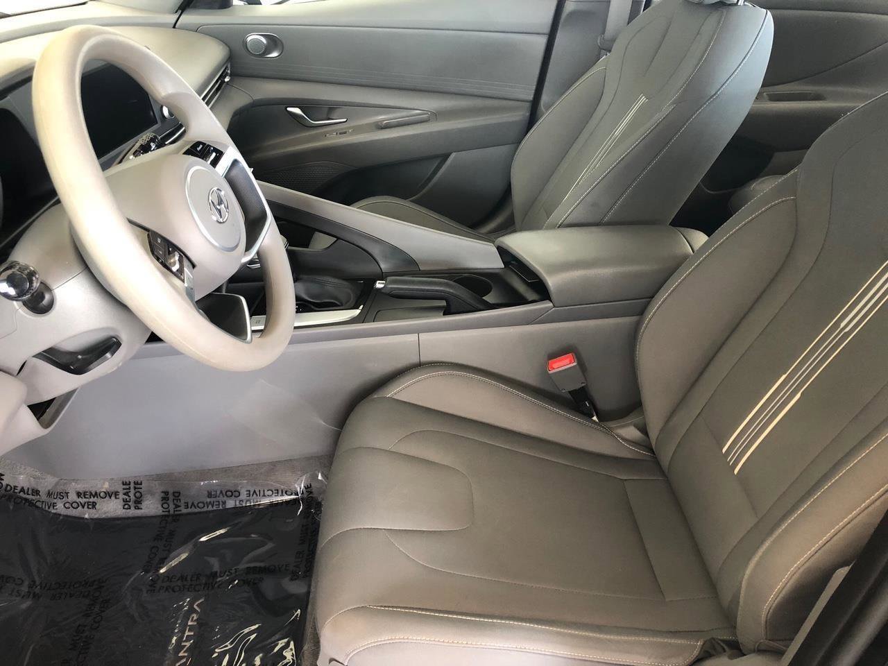 Used 2021 Hyundai Elantra SEL FWD image 7