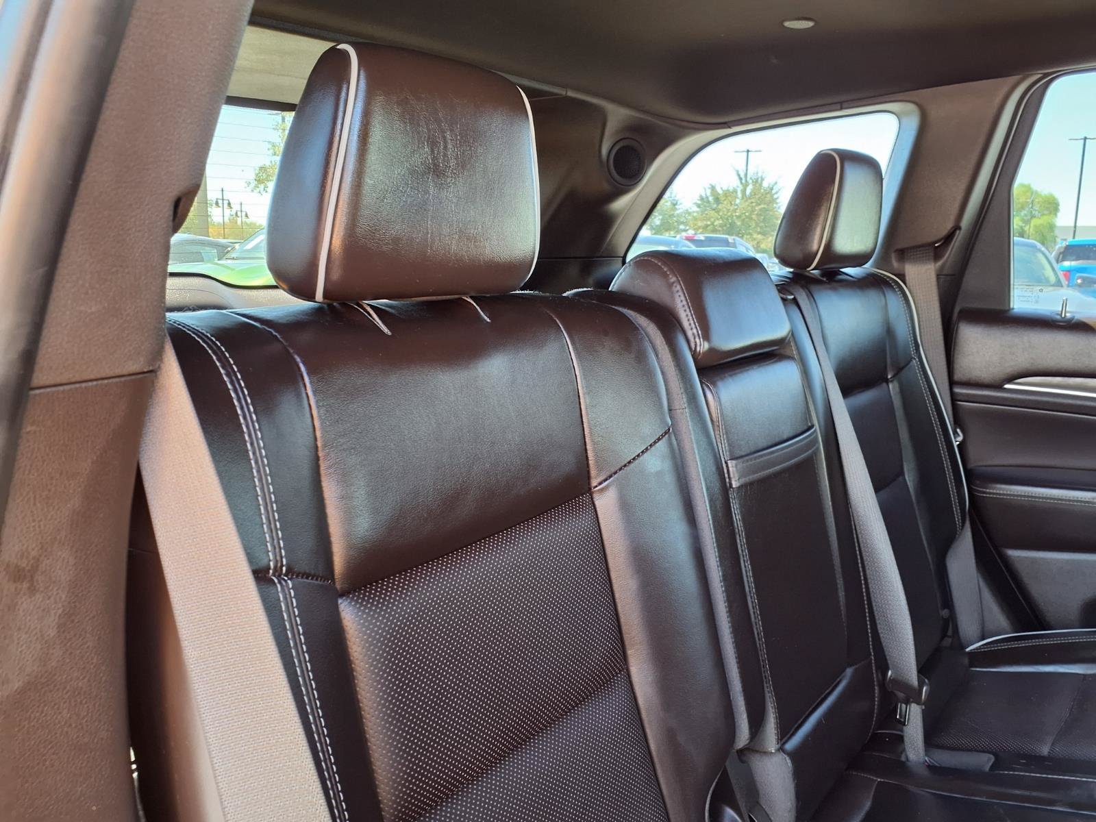 Used 2019 Jeep Grand Cherokee Overland AWD/4WD image 15