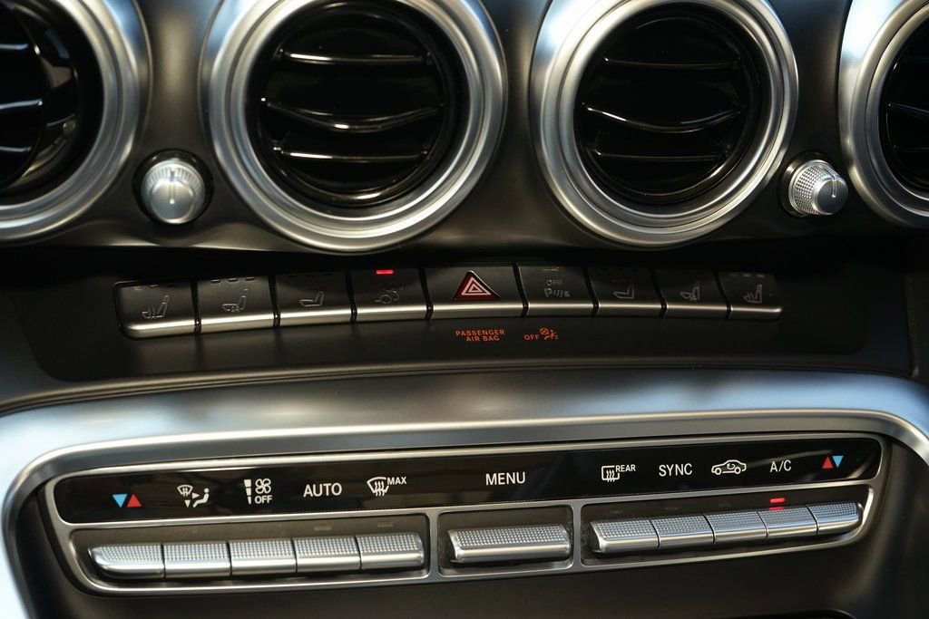 Used 2018 Mercedes-Benz AMG GT Roadster image 17