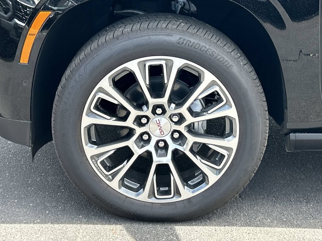 New 2026 GMC Yukon Denali w/ Sun & Power Step Package AWD/4WD image 34