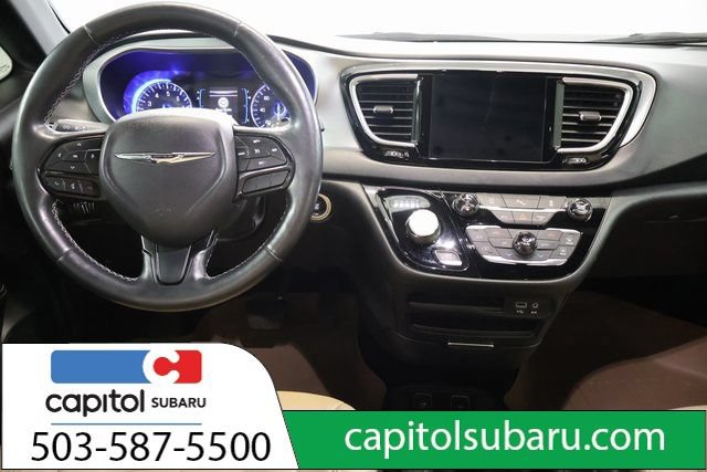 Used 2019 Chrysler Pacifica Touring Plus w/ S Appearance Package FWD image 15