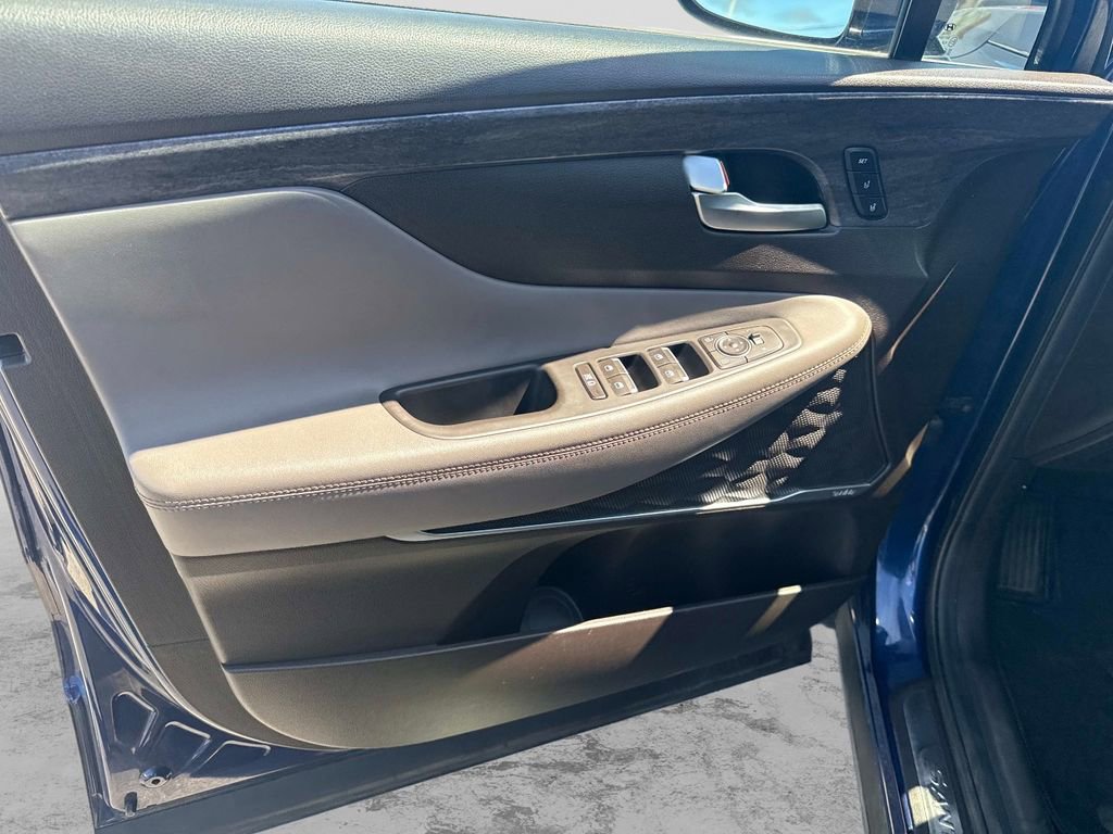 Used 2020 Hyundai Santa Fe Limited AWD/4WD image 18