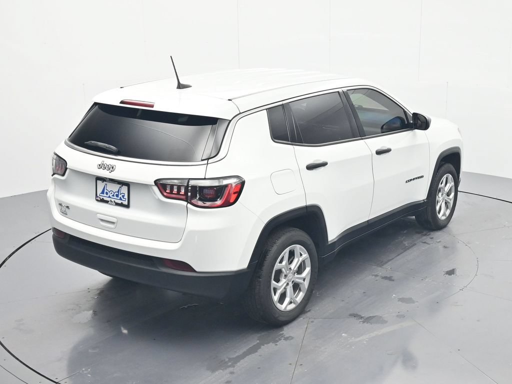 Used 2024 Jeep Compass Sport AWD/4WD image 31