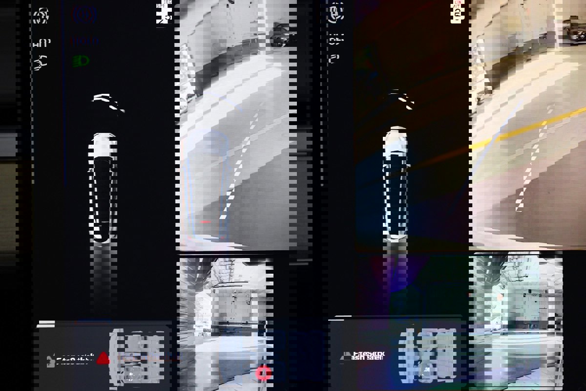 Used 2020 Tesla Model Y Performance image 34