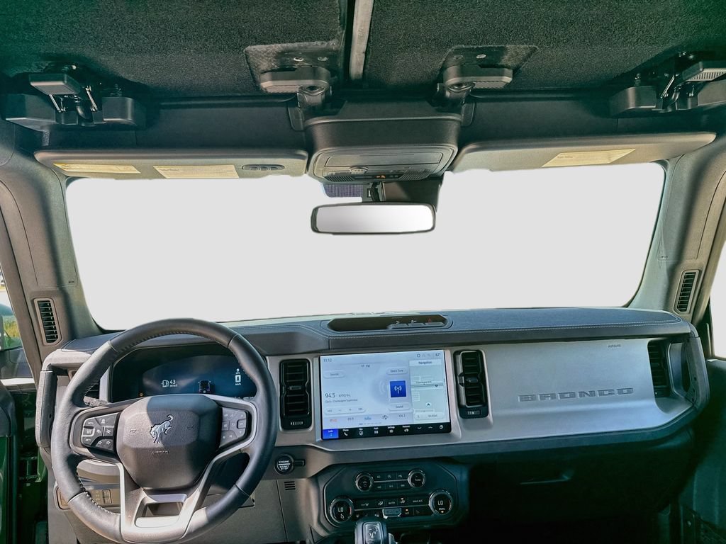 Used 2025 Ford Bronco Outer Banks AWD/4WD image 21