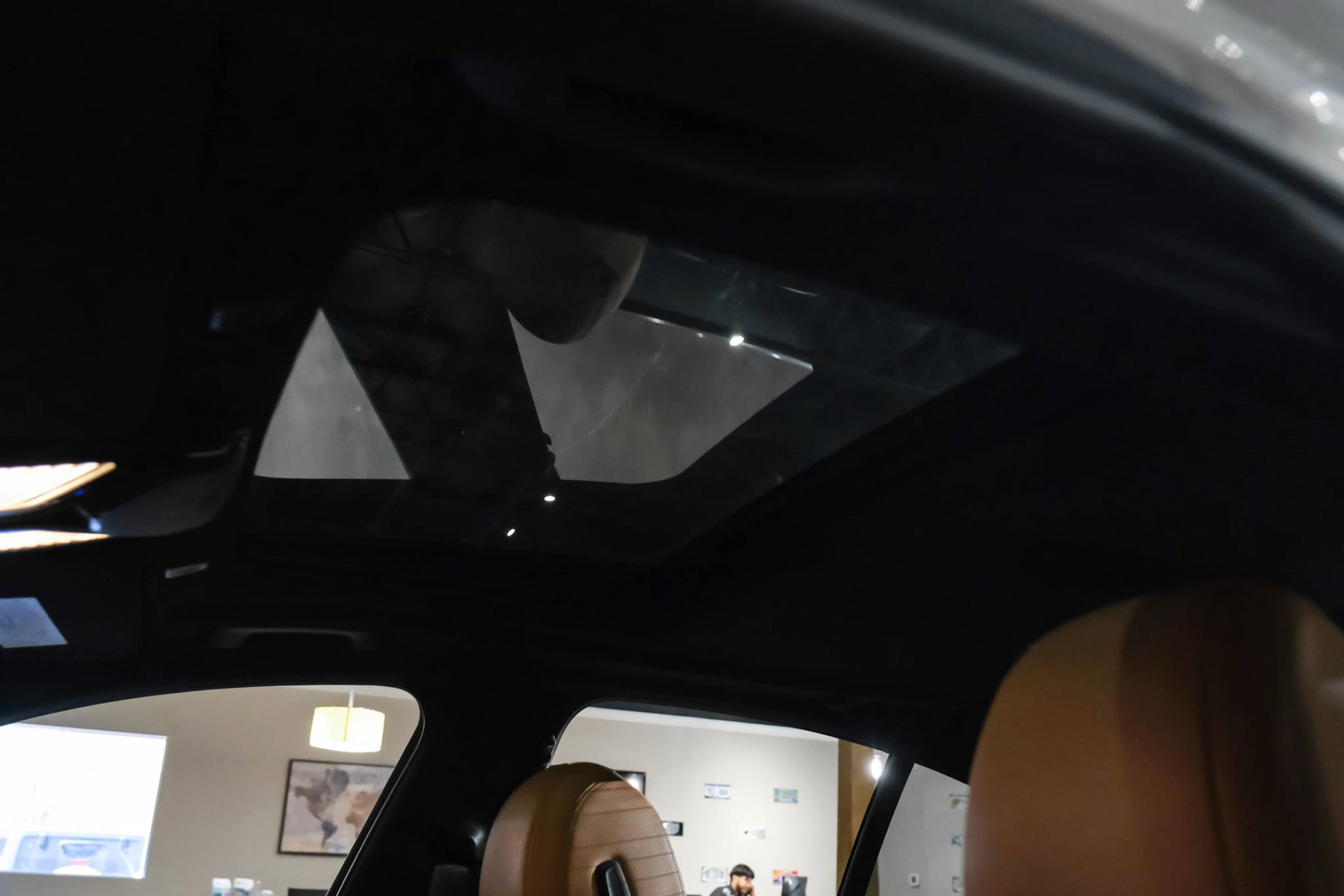 Used 2018 BMW 540i xDrive w/ Premium Package image 5