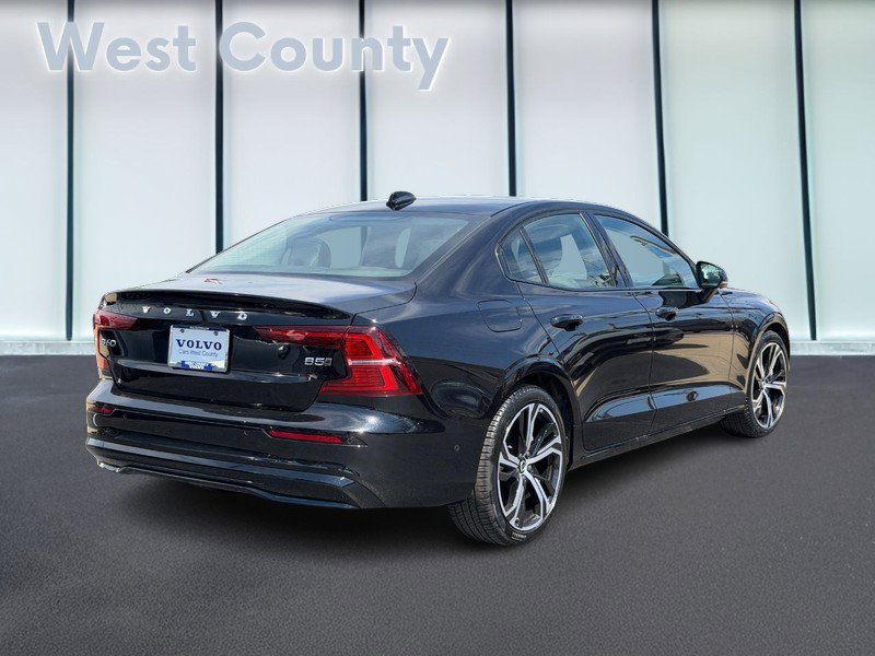 Certified 2025 Volvo S60 B5 Plus image 4