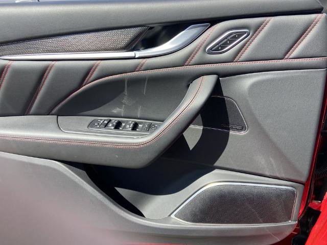 Used 2022 Maserati Levante Modena AWD/4WD image 19