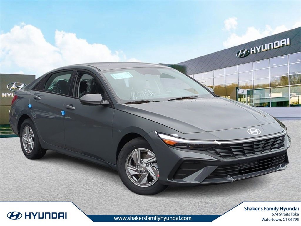 Certified 2025 Hyundai Elantra SE w/ Cargo Package