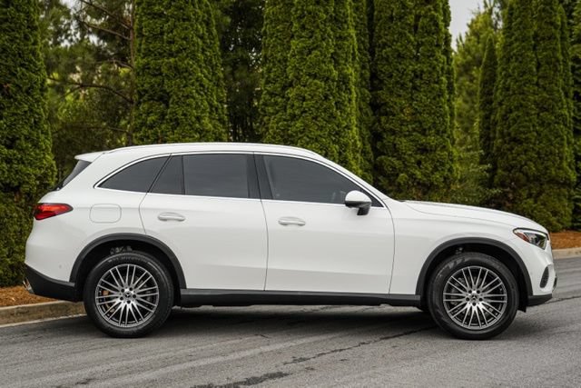 Used 2023 Mercedes-Benz GLC 300 image 12