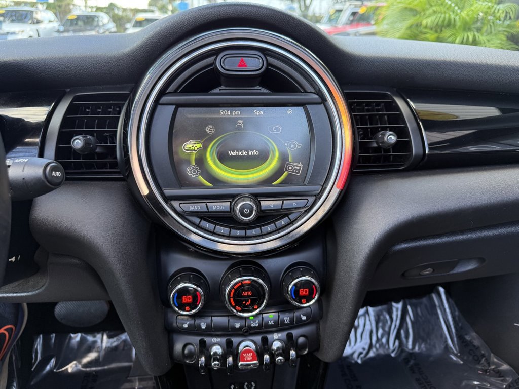 Used 2016 MINI Cooper S image 26