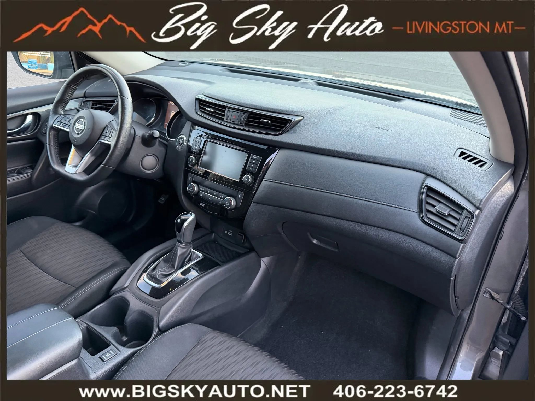 Used 2019 Nissan Rogue SV image 15