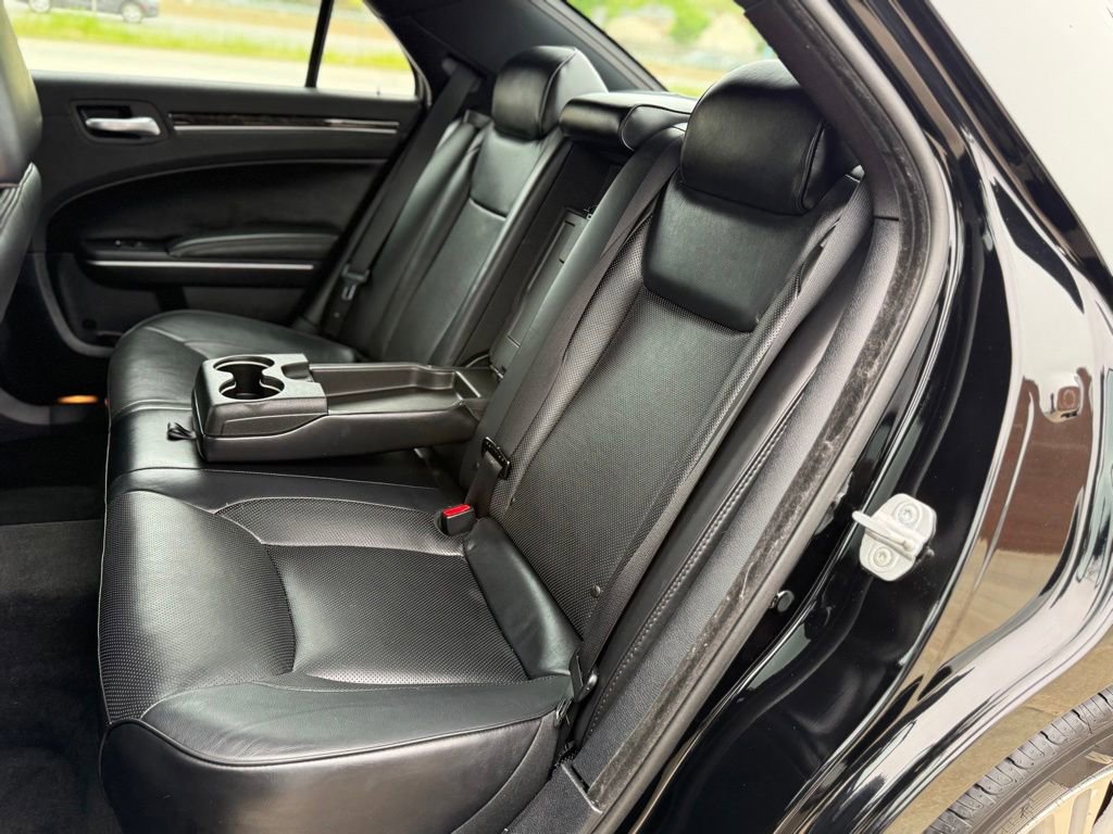 Used 2012 Chrysler 300 C AWD/4WD image 19