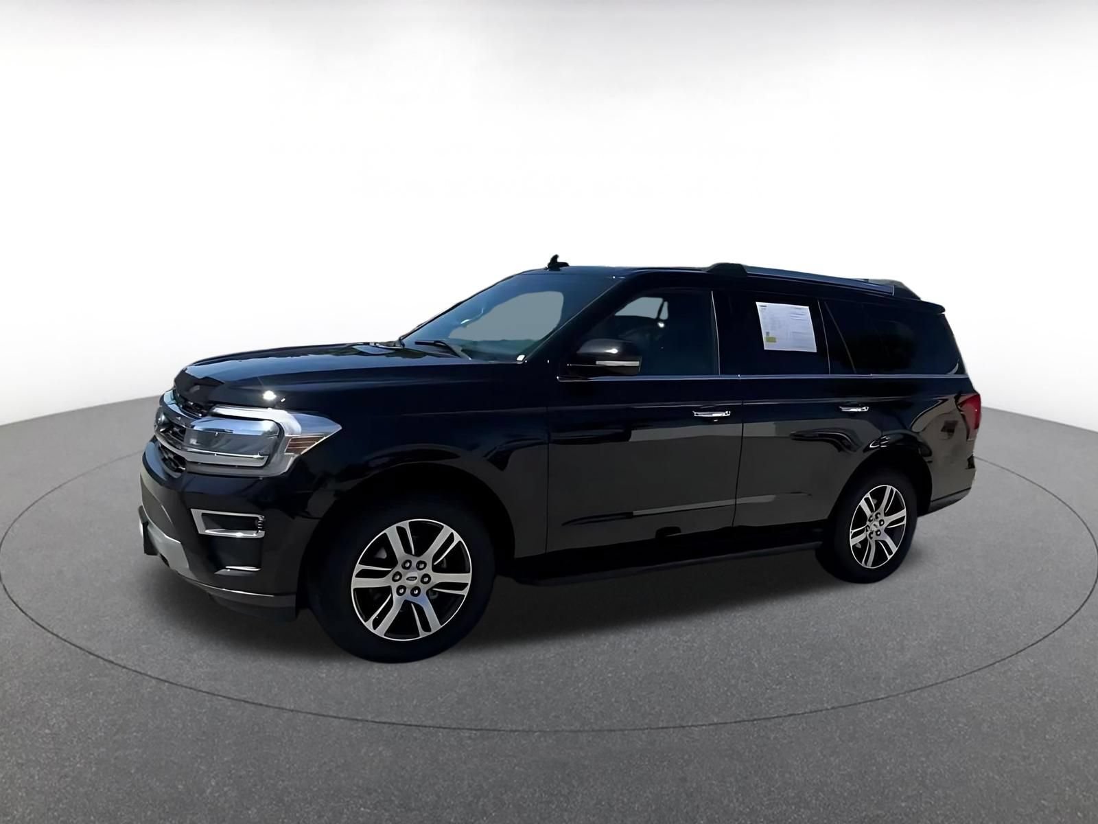 Used 2024 Ford Expedition Limited AWD/4WD image 7
