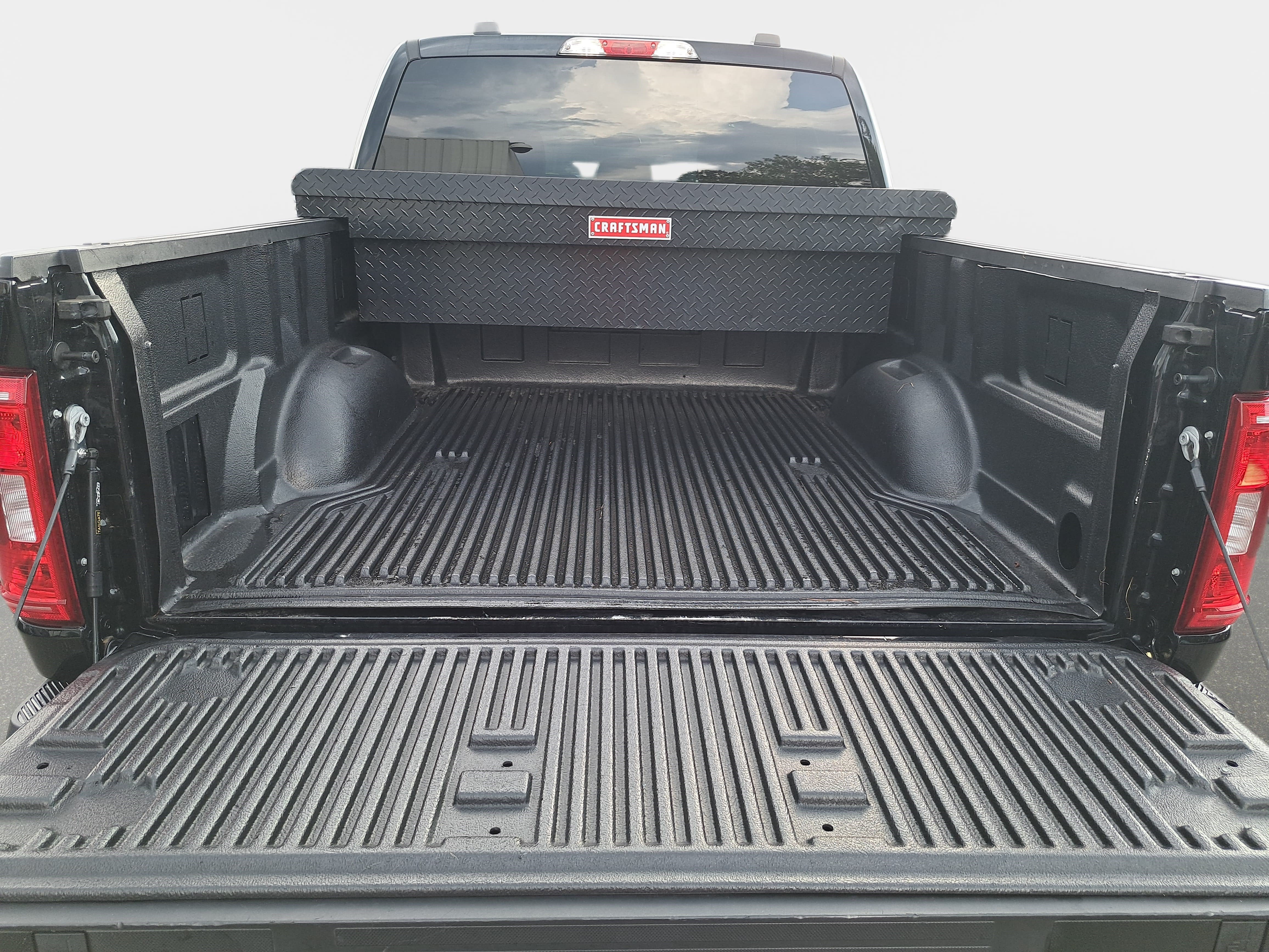 Used 2023 Ford F150 XLT AWD/4WD image 12