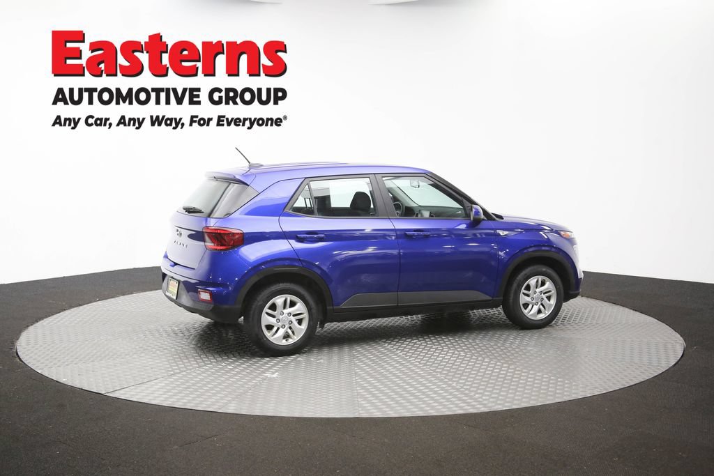 Used 2023 Hyundai Venue SE FWD image 44
