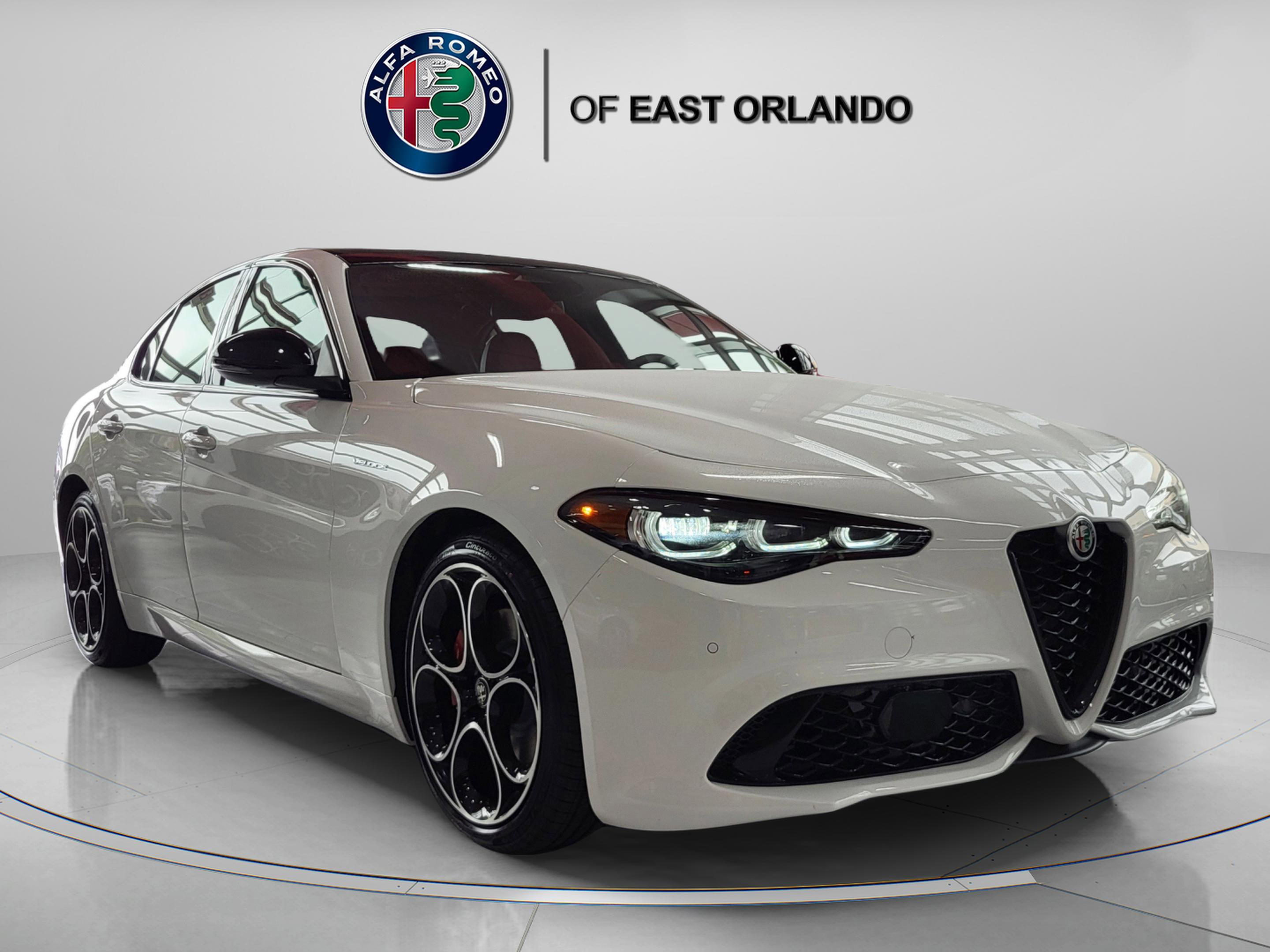 New 2025 Alfa Romeo Giulia w/ Veloce Package Rwd