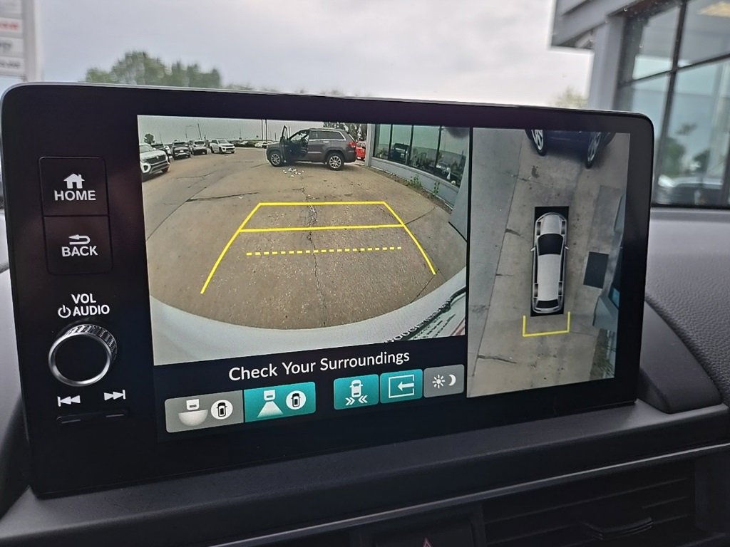 Used 2023 Honda Pilot Elite image 56