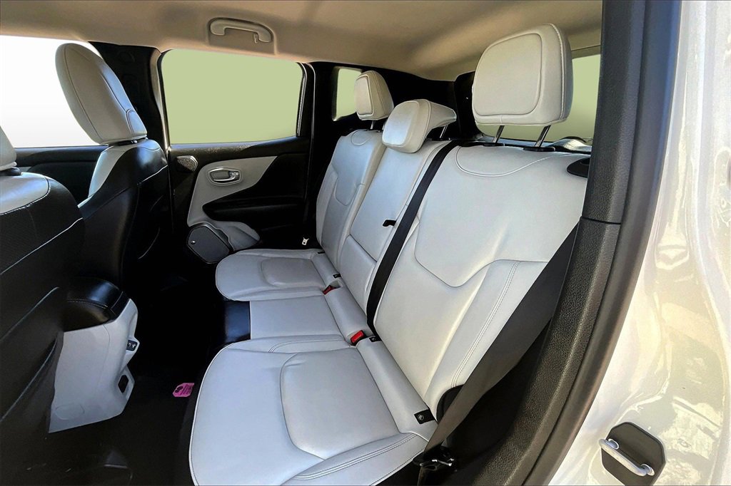 Used 2018 Jeep Renegade Limited w/ Safety & Security Group image 26