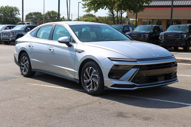 New 2026 Hyundai Sonata Blue FWD image 1