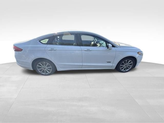 Used 2017 Ford Fusion Energi SE FWD image 10