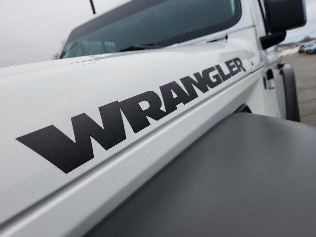 Used 2018 Jeep Wrangler Sport image 9