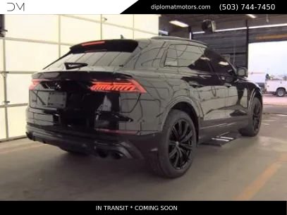 Used 2023 Audi SQ8 Prestige AWD/4WD image 5