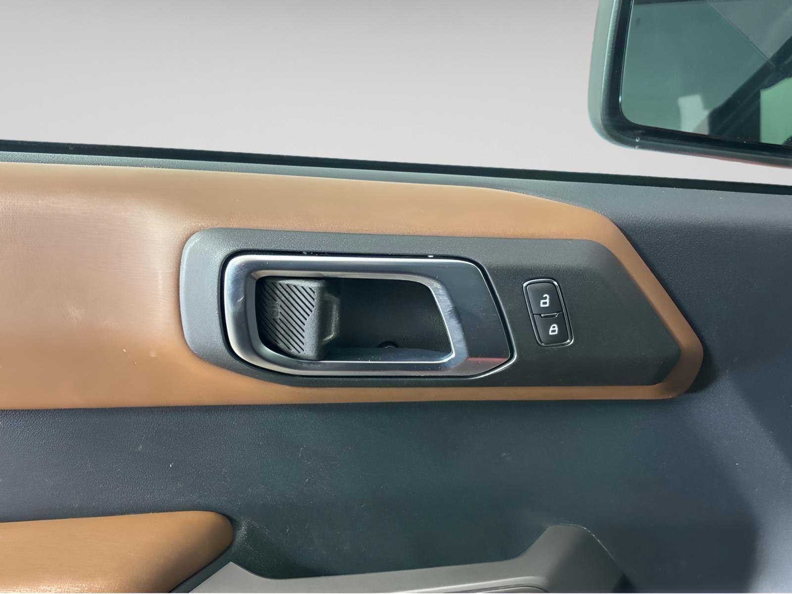 Used 2022 Ford Bronco Outer Banks image 25