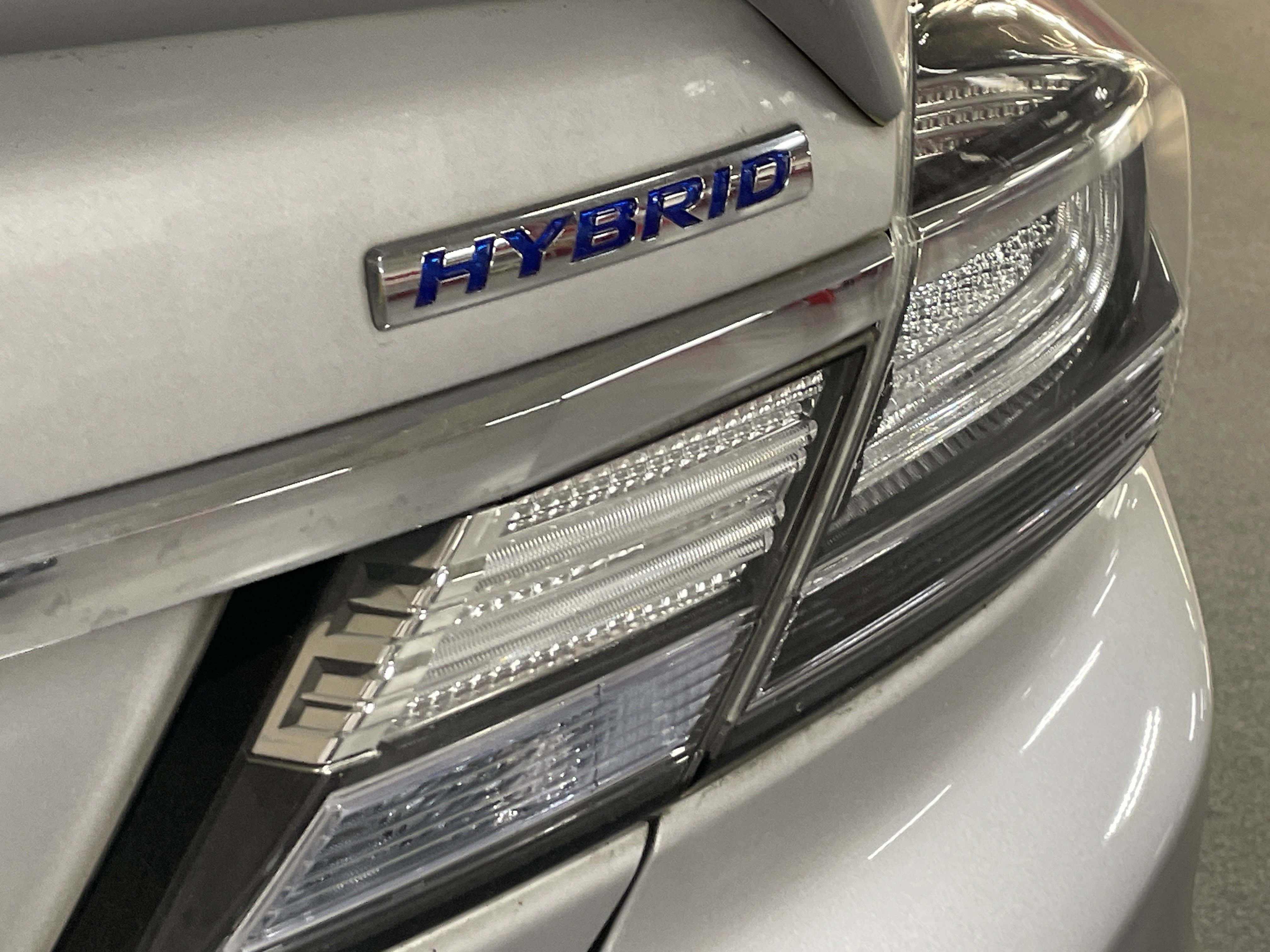 Used 2015 Honda Civic Hybrid Sedan image 8