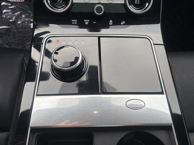 Used 2019 Land Rover Range Rover Velar R-Dynamic SE image 28