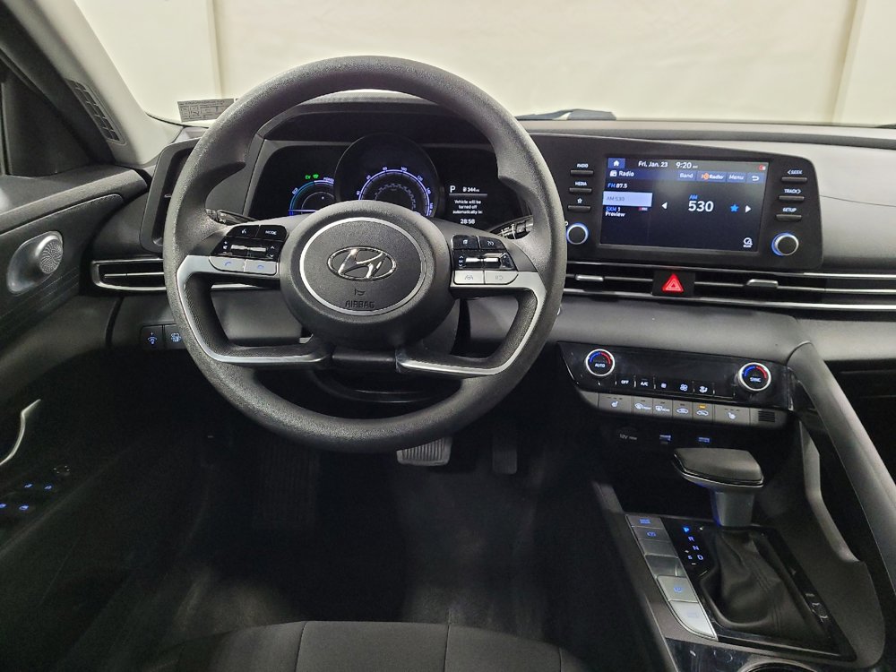 Used 2021 Hyundai Elantra Blue image 22