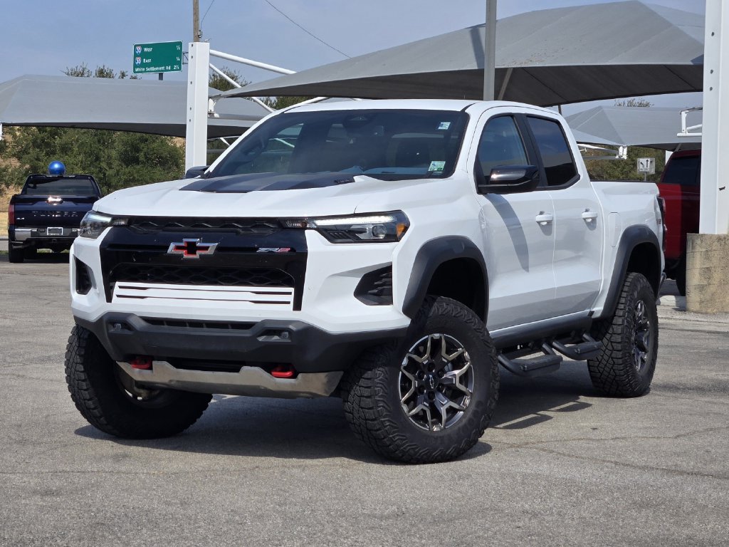 Used 2025 Chevrolet Colorado ZR2