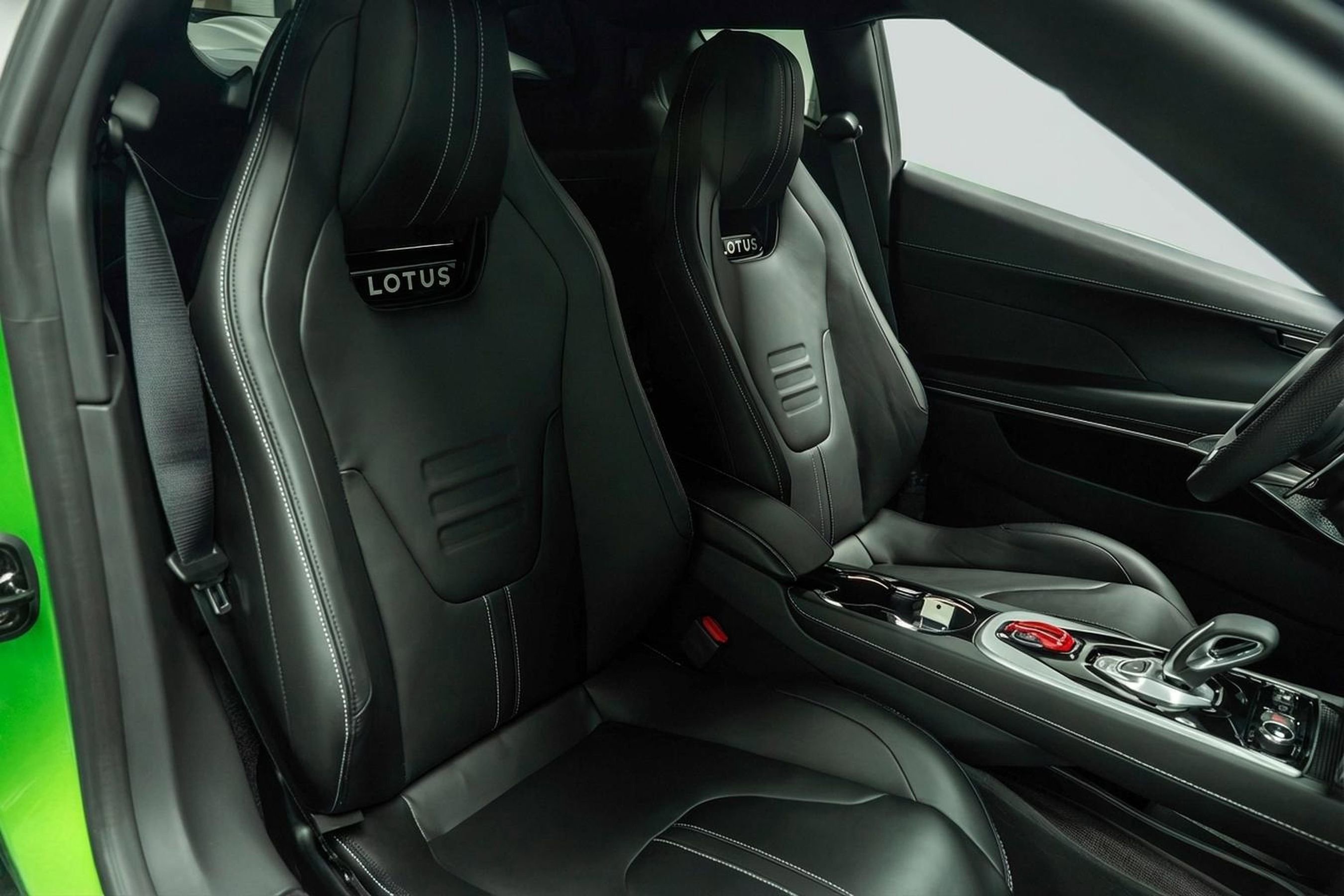 New 2026 Lotus Emira SE image 15