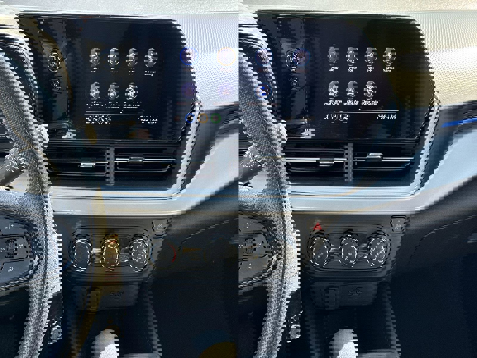 Used 2024 Chevrolet Trax LS image 29