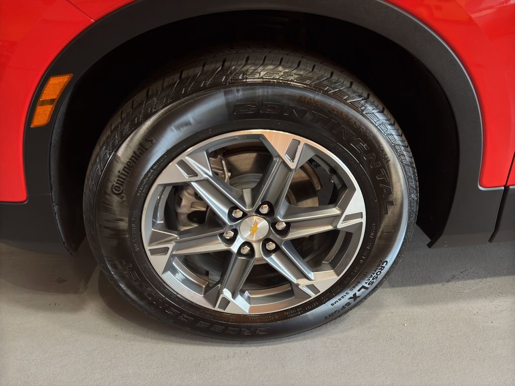 Used 2025 Chevrolet Blazer LT image 10