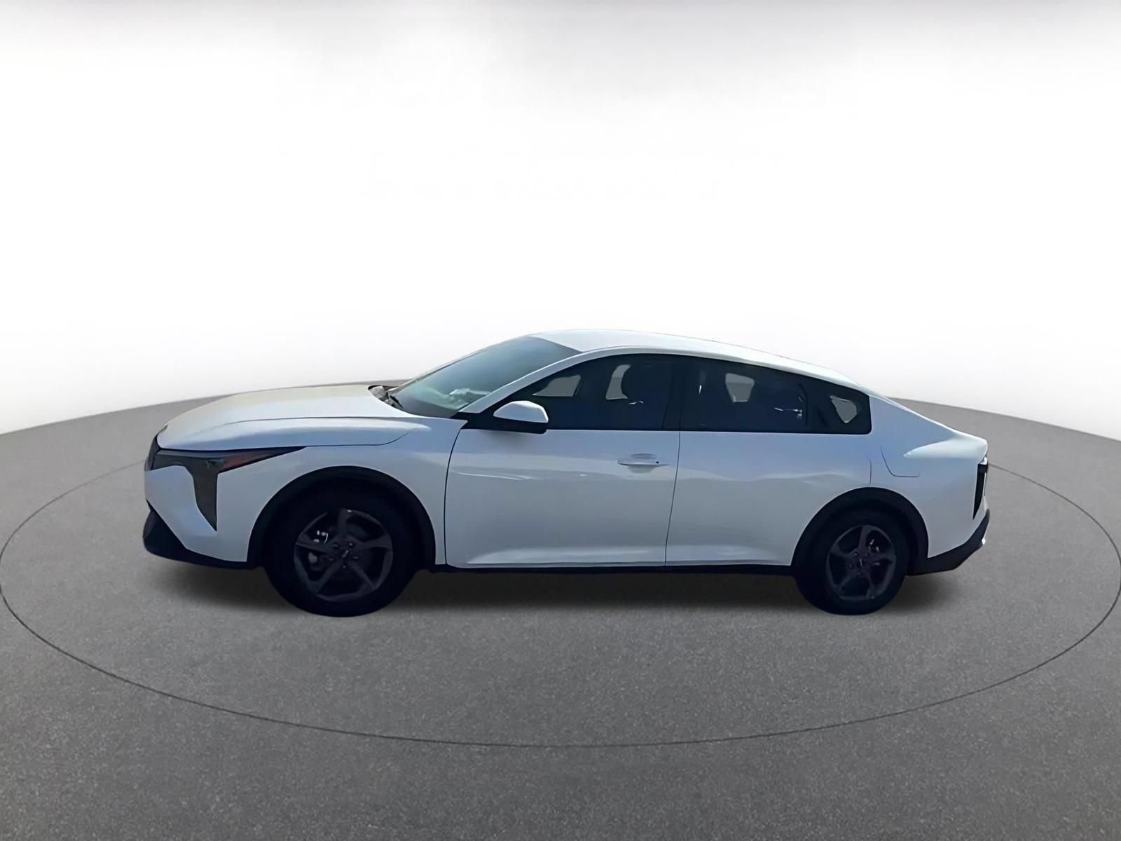 Used 2025 Kia K4 FWD image 7